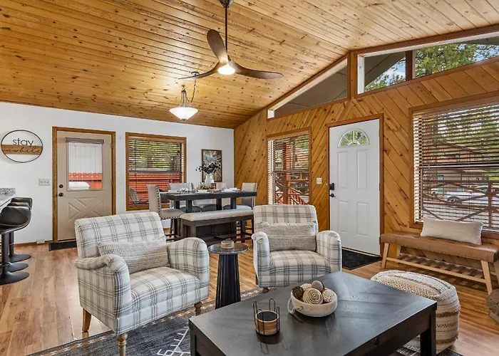 Kiowa Hideaway 6-guest Mins To Dwtntrails Holiday home *