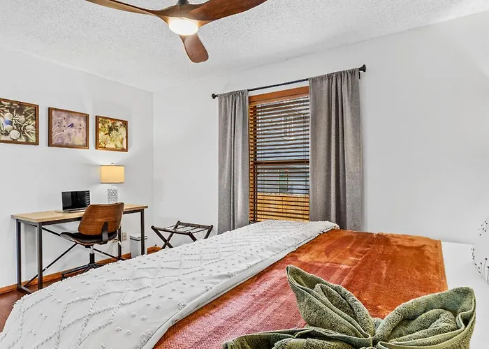 Kiowa Hideaway 6-guest Mins To Dwtntrails Holiday home *