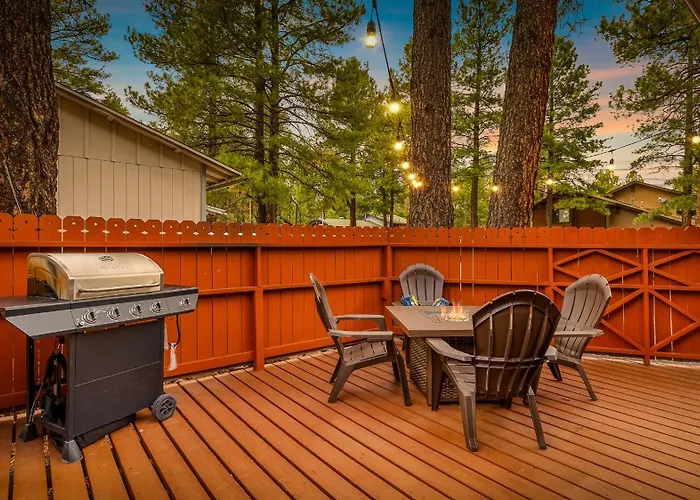Kiowa Hideaway 6-guest Mins To Dwtntrails Holiday home *